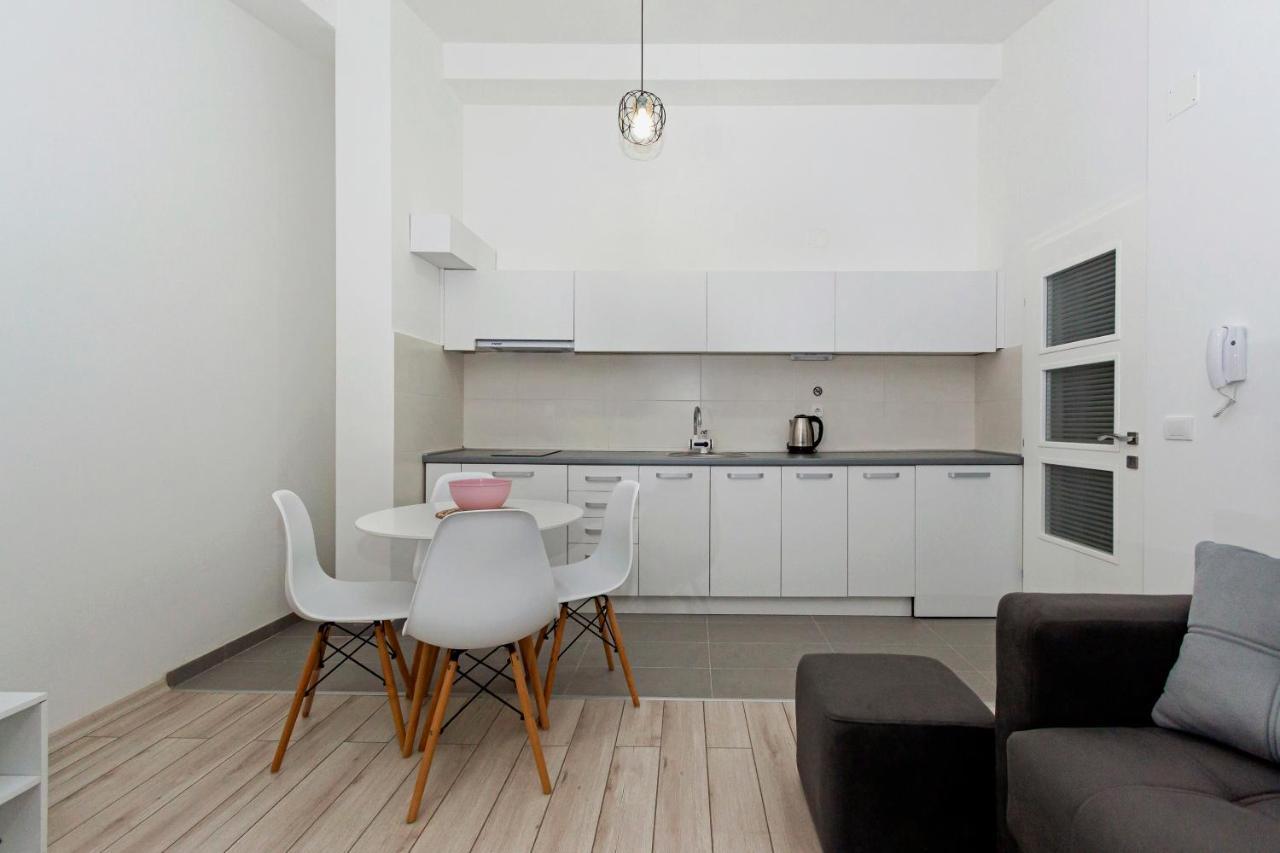 אוהריד Villa Torres מראה חיצוני תמונה